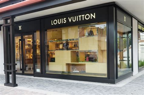 louis vuitton cheaper st thomas|best buy st thomas.